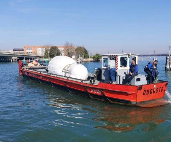 FERCAM cura la logistica della Biennale Arte 2022