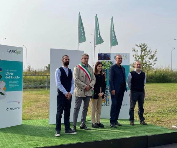 FERCAM Echo Labs fornisce gli arredi sostenibili per il Prologis PARK Romentino